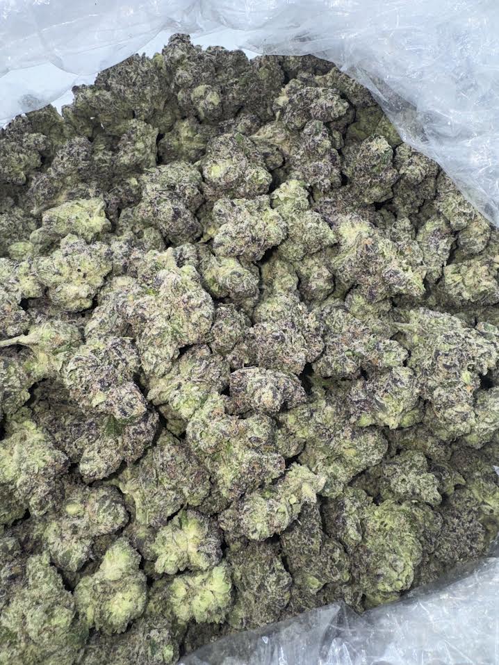 DS - Bulk High End Exotics - Mavens Small Batch Thca Flower - Prizm - 32.84% - Bandit Distribution